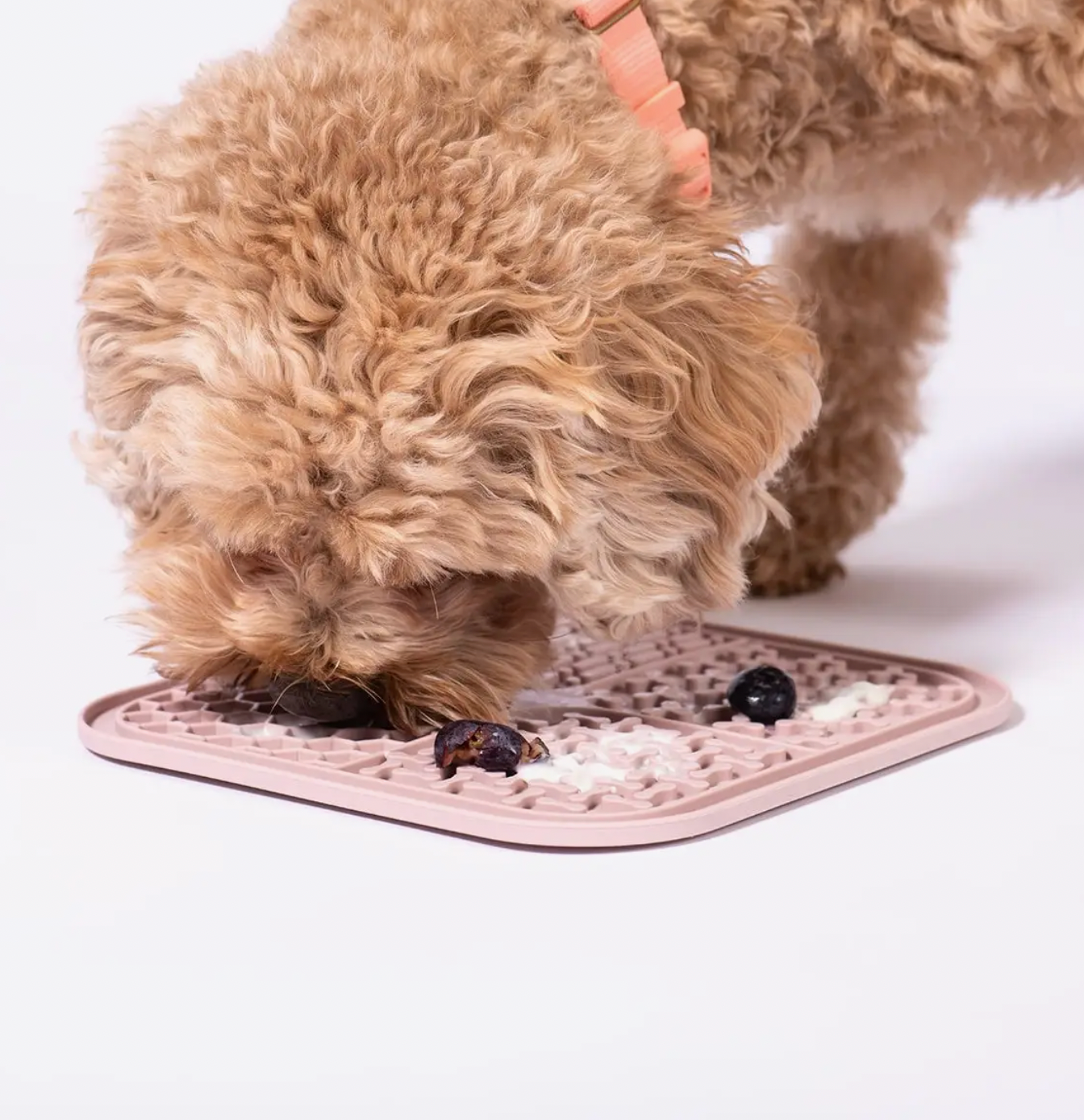 Dog Lick Mat With Suction Cups - Laurie & Joe's Labs