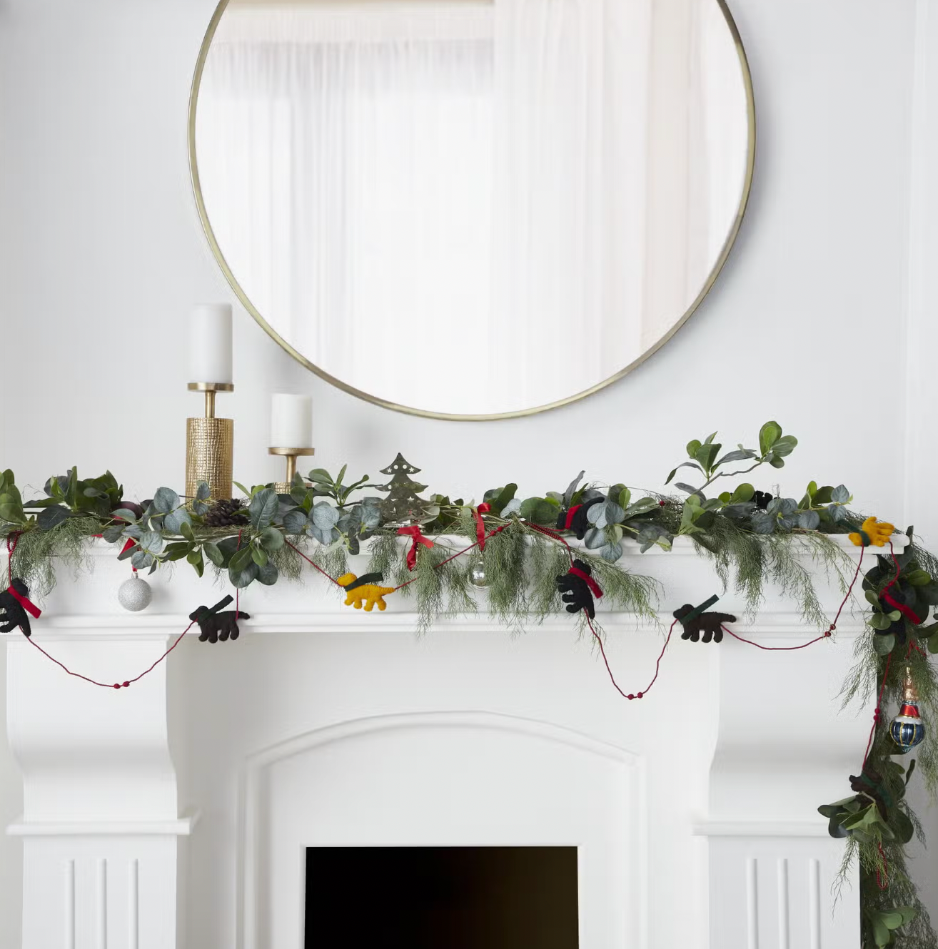 Mini Dog Garland in Hand Felted Wool